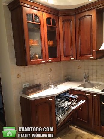 Rent out 3-room apartment. Киев,  Крейсера Авроры — photo 6