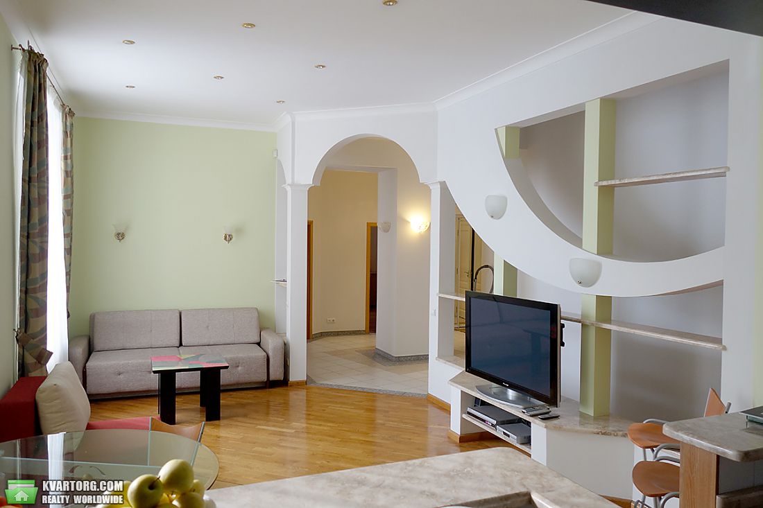 Rent out 3-room apartment. Киев,  Ярославов Вал — photo 3