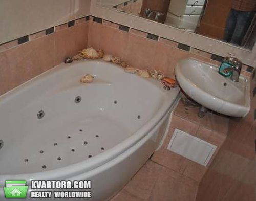 Rent out 2-room apartment. Киев, Саксаганского — photo 10