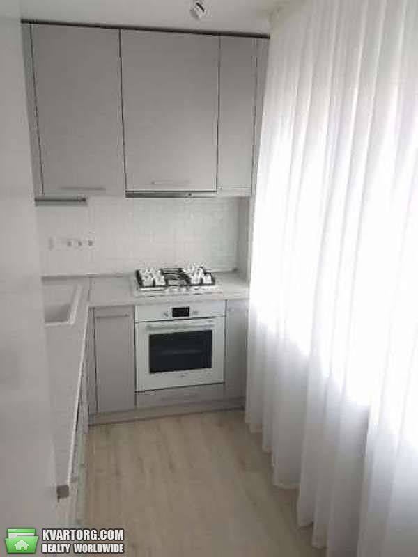 Rent out 3-room apartment. Киев, Лаврская — photo 4