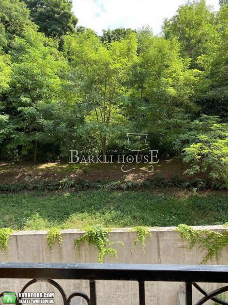 Rent out 3-room apartment. Киев, дегтярная — photo 10