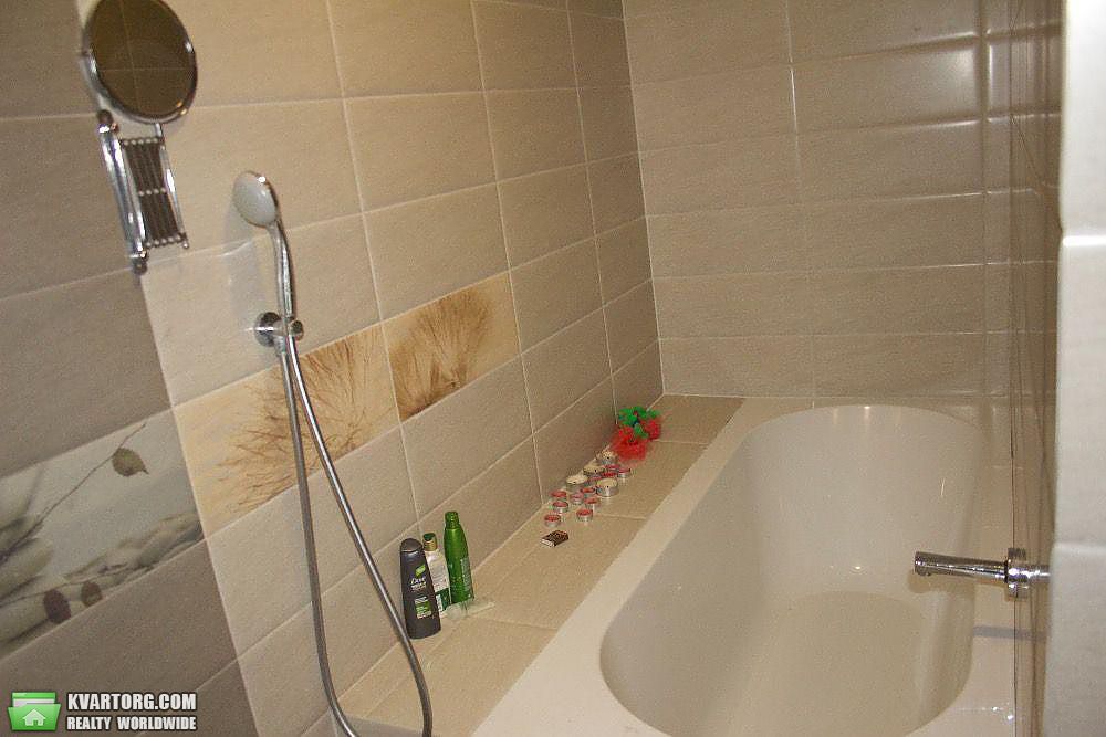 Rent out 2-room apartment. Киев,  Дмитриевская — photo 7