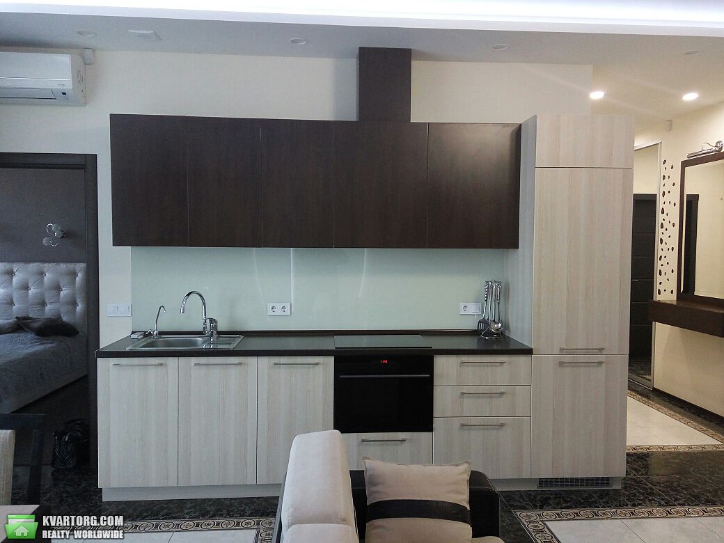 Rent out 2-room apartment. Днепропетровск, Кирова — photo 1