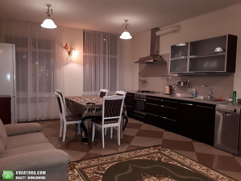 Rent out house. Киев,  Волховская — photo 9