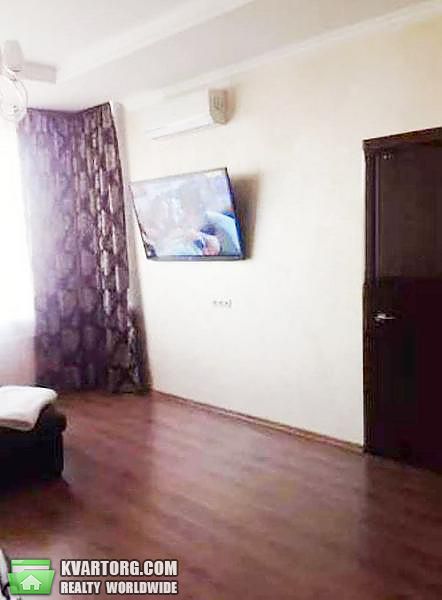 Rent out 2-room apartment. Киев,  Днепровская наб — photo 2