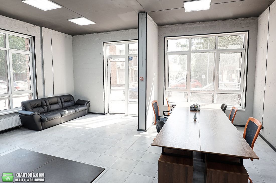 Rent out office. Киев, Соломенская — photo 2