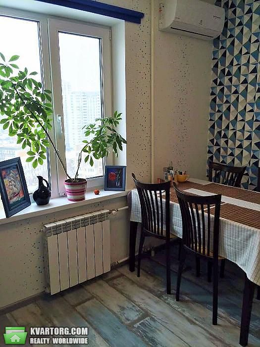 Sell 1-room apartment. Киев,  Тростянецкая — photo 1