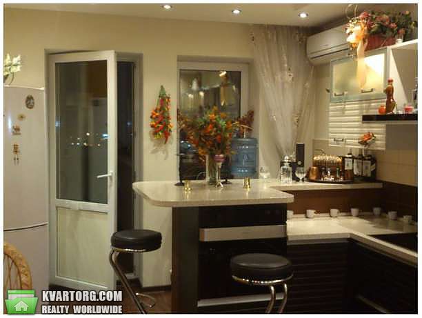 Rent out 2-room apartment. Киев,  Срибнокильская — photo 9
