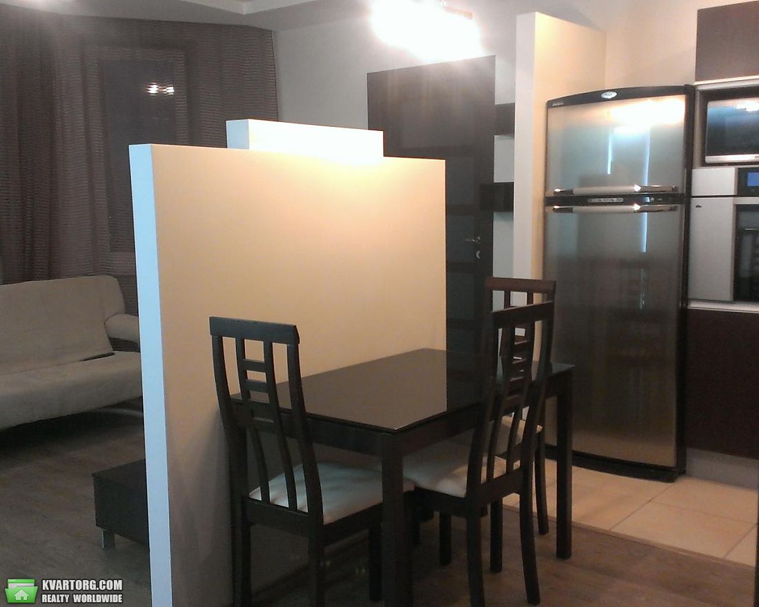 Rent out 3-room apartment. Киев,  Амосова — photo 3