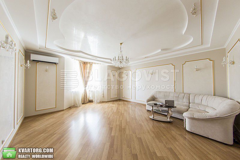 Sell 4-room apartment. Киев,  Щорса — photo 3