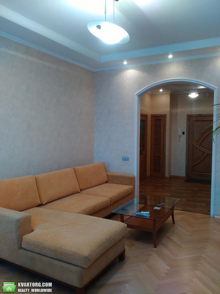 Rent out 2-room apartment. Киев,  Леси Украинки бул — photo 3