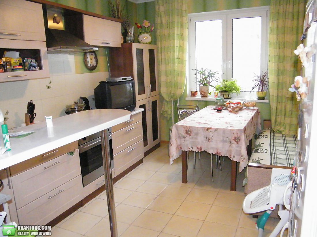 Sell 3-room apartment. Киев,  Симиренко — photo 8