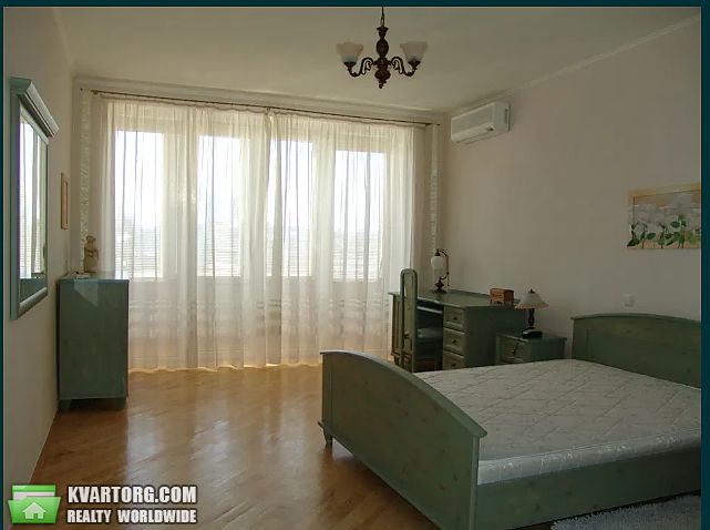 Rent out 2-room apartment. Киев,  Толстого — photo 1
