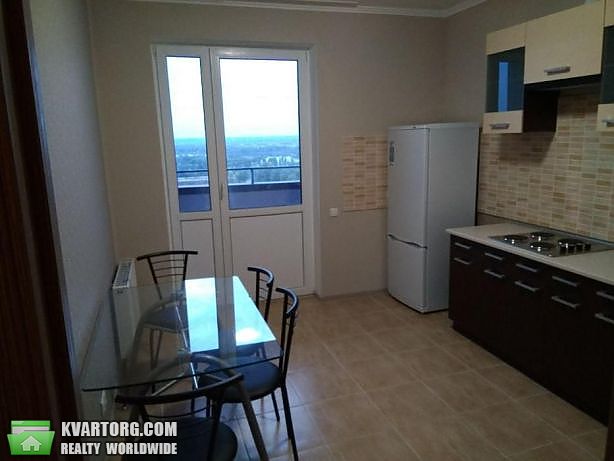 Rent out 2-room apartment. Киев,  Гмыри — photo 3