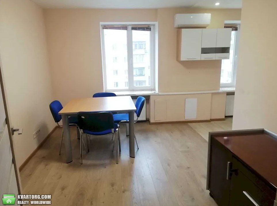 Rent out 1-room apartment. Киев, Коновальца — photo 3