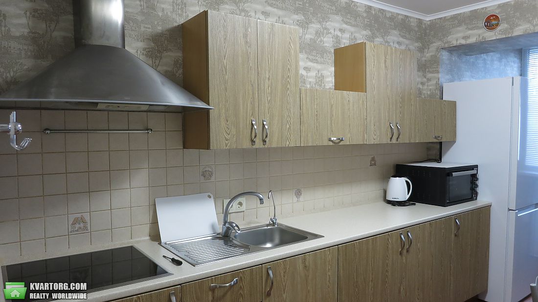 Rent out 2-room apartment. Киев, Гарина Бориса — photo 8