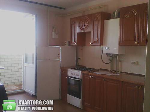 Rent out 3-room apartment. Киевская обл.,  Заводская — photo 1