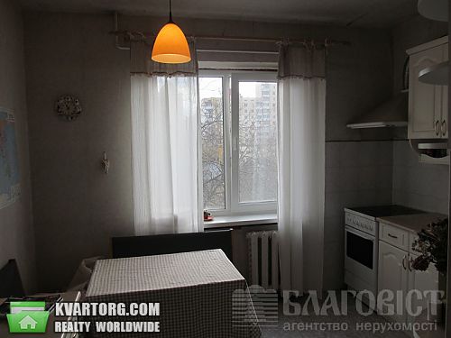 Sell 3-room apartment. Киев, Героїв Сталінграда просп. — photo 2