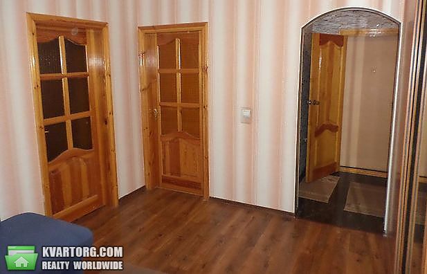 Sell 3-room apartment. Киев,  Вишняковская — photo 1