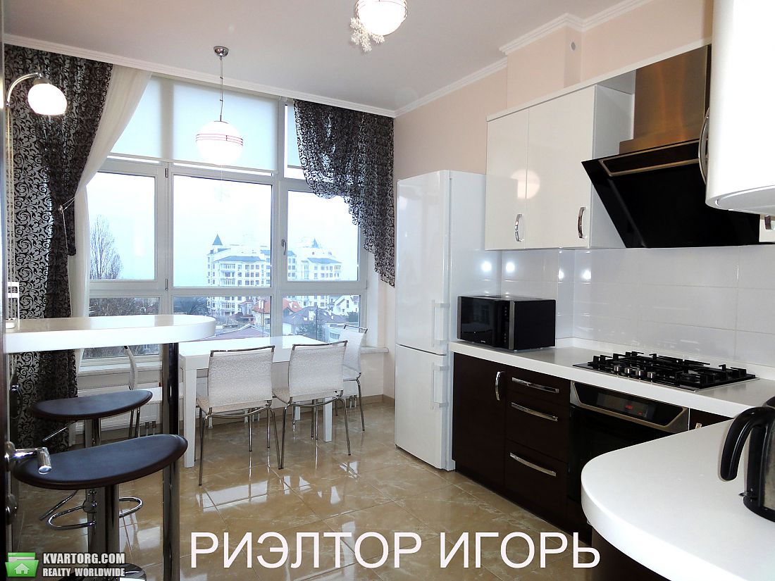 Rent out 2-room apartment. Одесса, Французский бульвар — photo 1