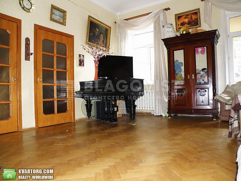 Sell 2-room apartment. Киев,  Лютеранская — photo 3
