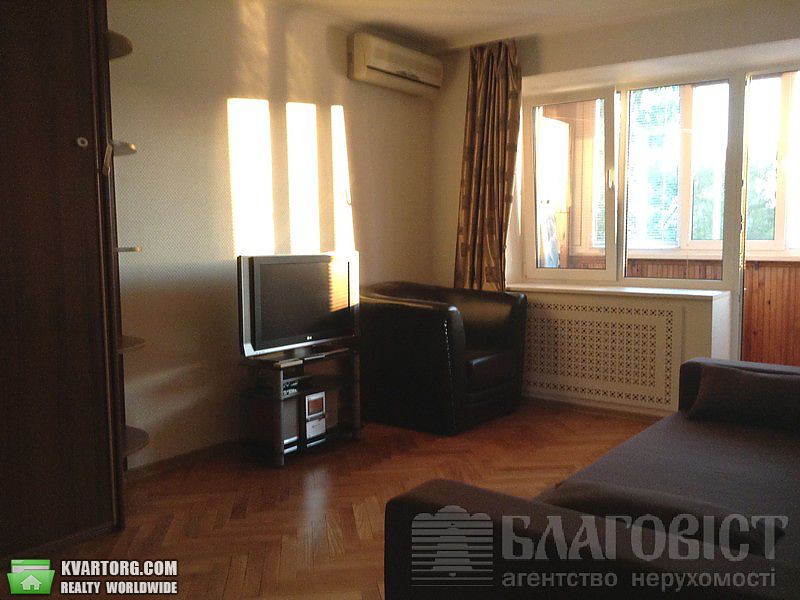Sell 2-room apartment. Киев,  Гоголевская — photo 3