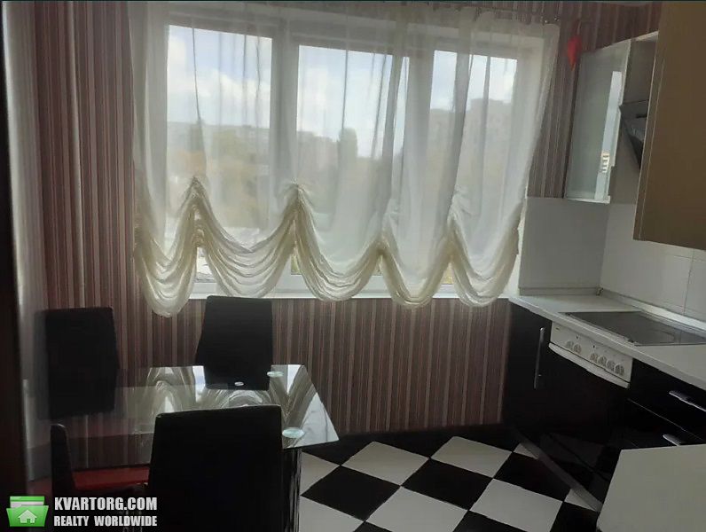 Sell 2-room apartment. Киев,  Большая Китаевская — photo 1