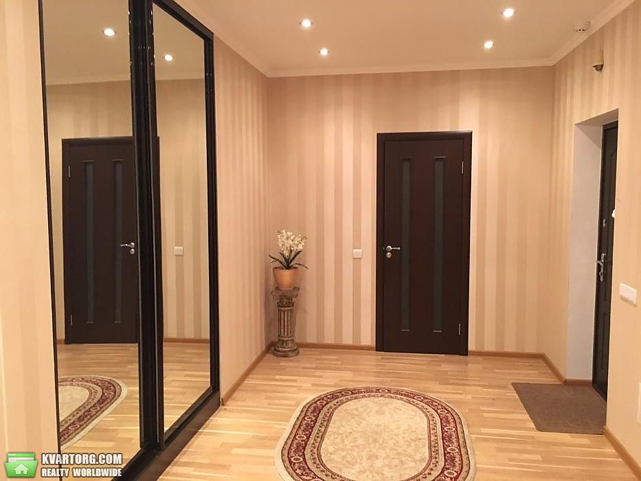 Rent out 2-room apartment. Киев,  Голосеевская — photo 2