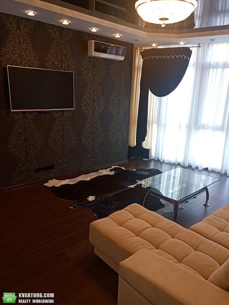 Rent out 2-room apartment. Киев,  Кольцова бул — photo 4