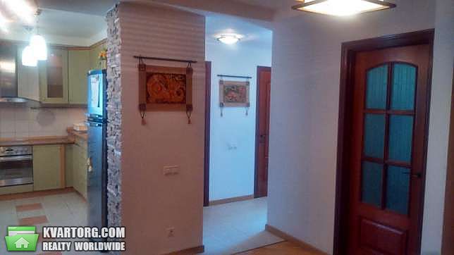 Rent out 3-room apartment. Киев,  Приречная — photo 1
