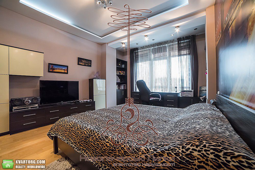 Sell 3-room apartment. Киев,  Драгомирова — photo 9