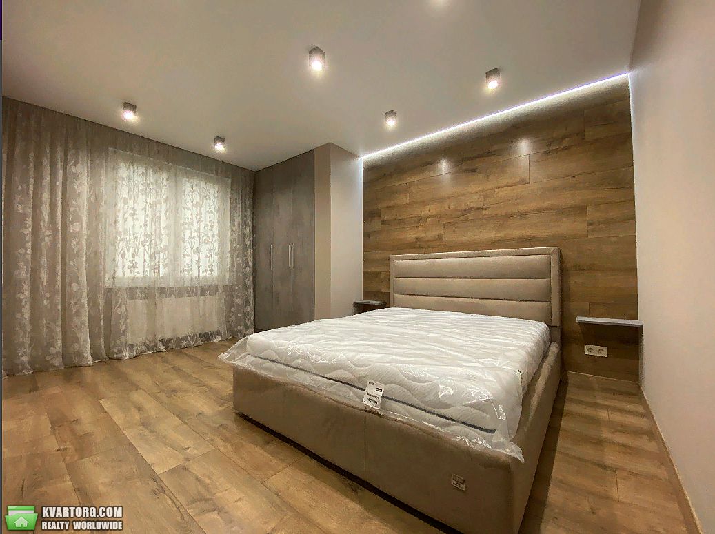 Rent out 2-room apartment. Киев, Черновола — photo 5