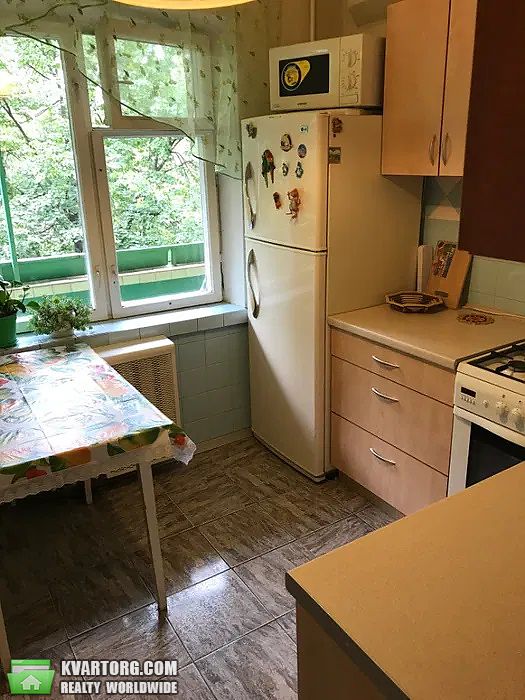 Rent out 2-room apartment. Киев,  Уманская — photo 2