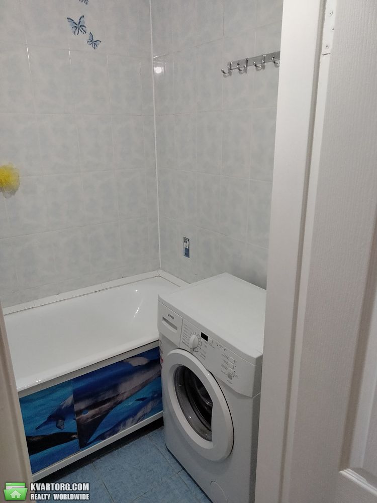 Rent out 1-room apartment. Киев, Галана — photo 8