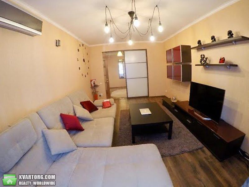 Sell 3-room apartment. Киев,  Лисковская — photo 1