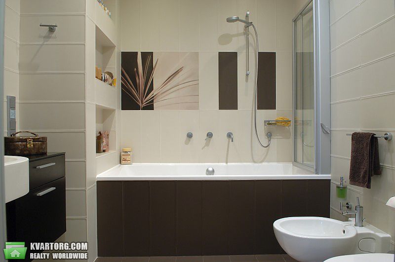 Rent out 3-room apartment. Киев, Черновола — photo 9