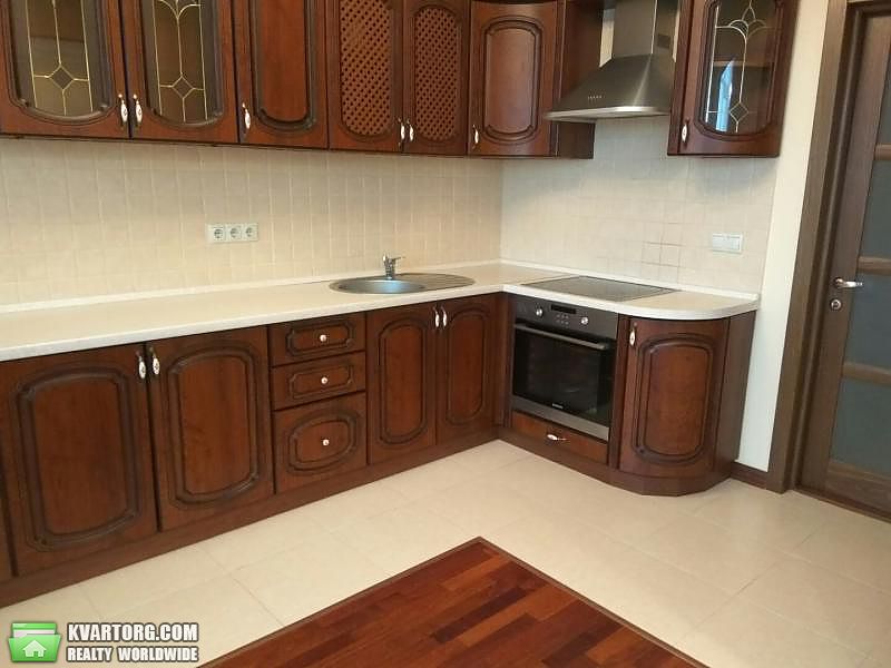 Sell 3-room apartment. Киев,  Дегтяревская — photo 1