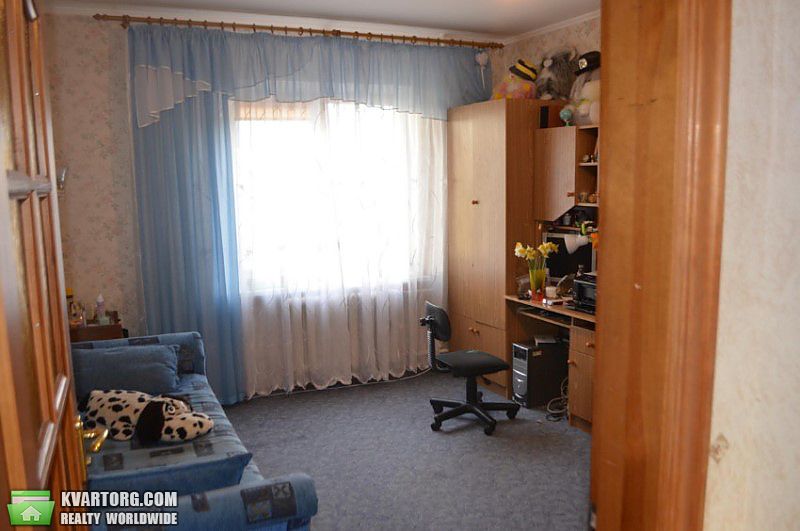 Sell 4-room apartment. Киев,  Лесной пр — photo 9
