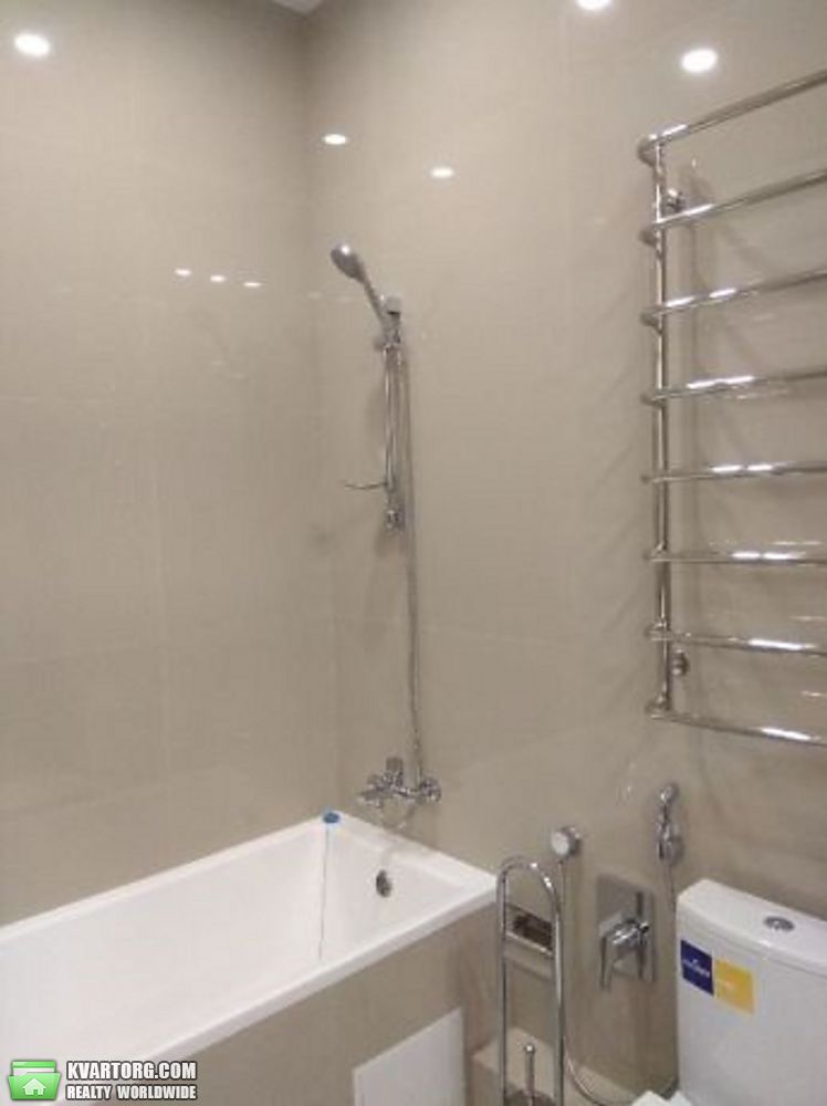 Rent out 2-room apartment. Киев,  Победы пр — photo 9