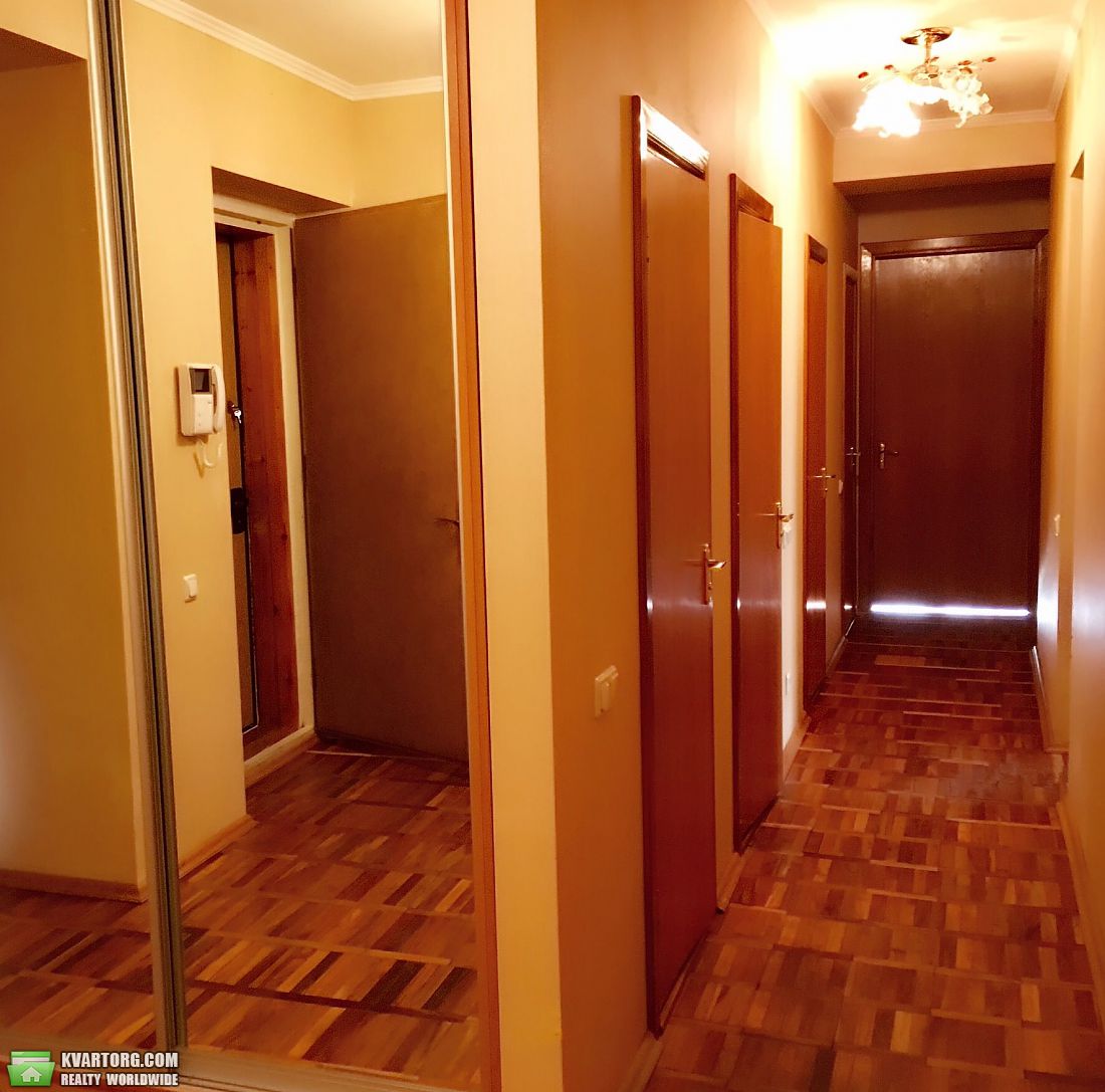 Rent out 4-room apartment. Киев,  Старонаводницкая — photo 7