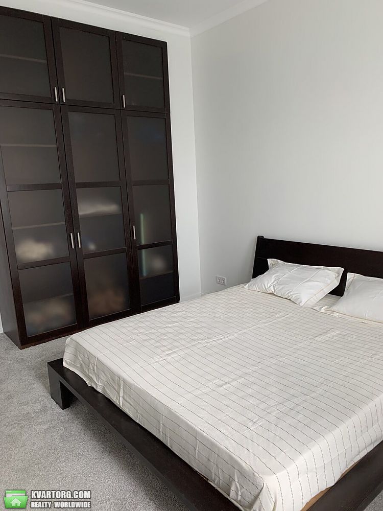 Rent out 2-room apartment. Киев, Льва Толстого — photo 7