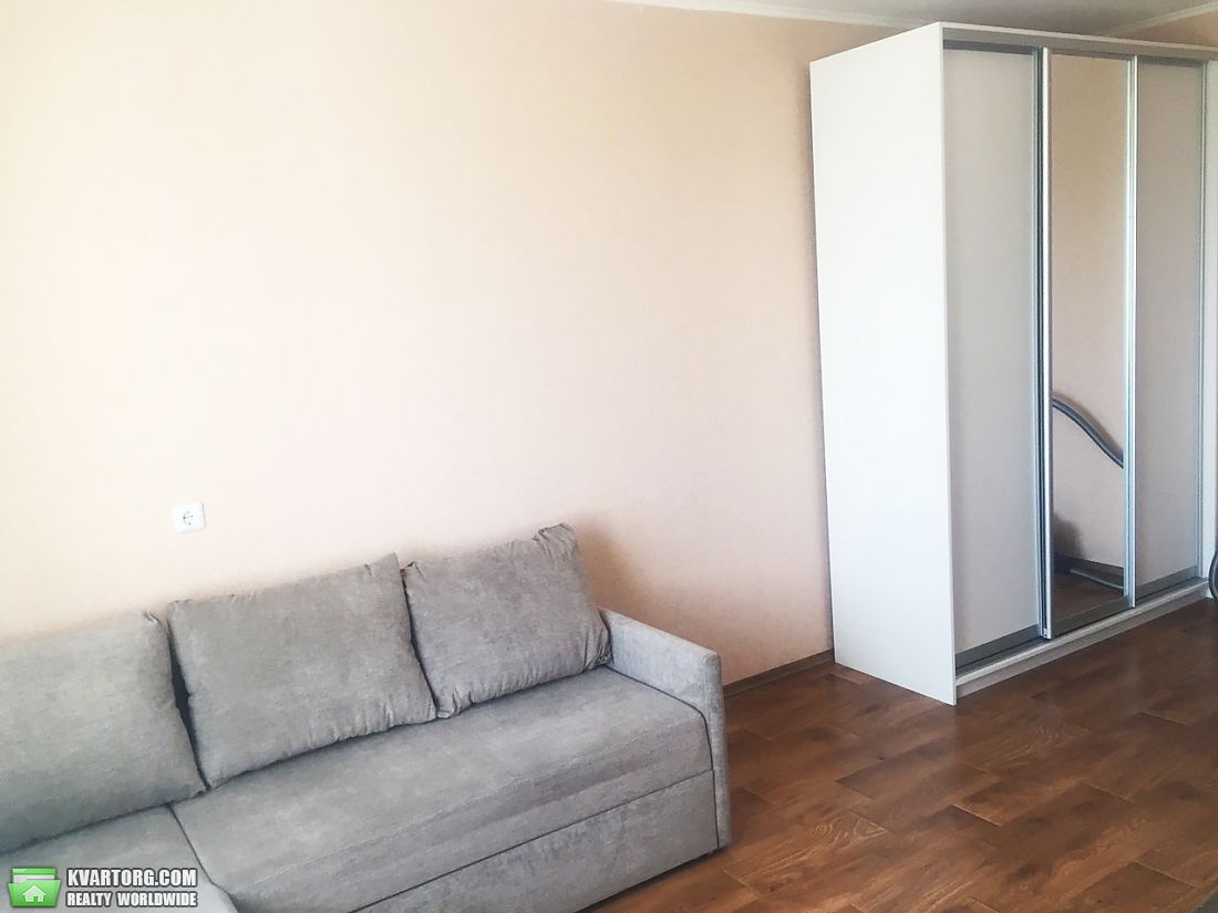 Rent out 1-room apartment. Киев,  Академика Глушкова пр-т — photo 1