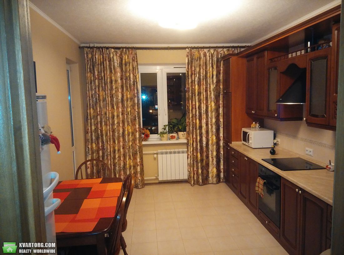 Sell 2-room apartment. Киев,  Порика — photo 1