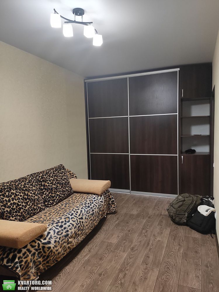 Rent out 1-room apartment. Киев, Героев Небесной Сотни — photo 3