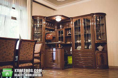 Sell 4-room apartment. Киев,  Богдана Хмельницкого — photo 4