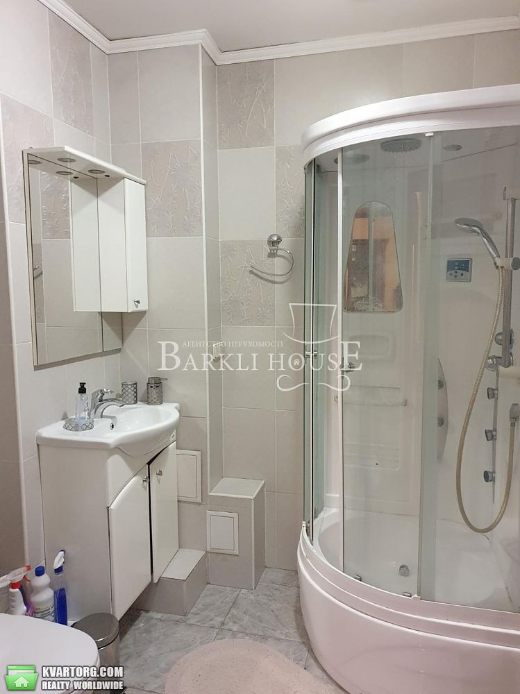 Rent out 3-room apartment. Киев,  Дмитриевская — photo 8