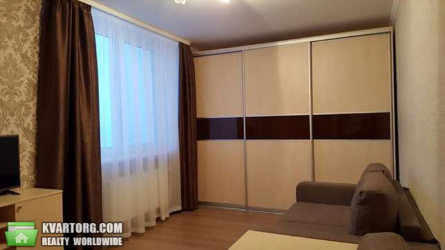 Rent out 1-room apartment. Киев,  Лебедева-Кумача — photo 3