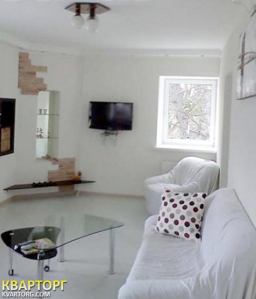 Rent out 2-room apartment. Киев,  Малая Житомирская — photo 1