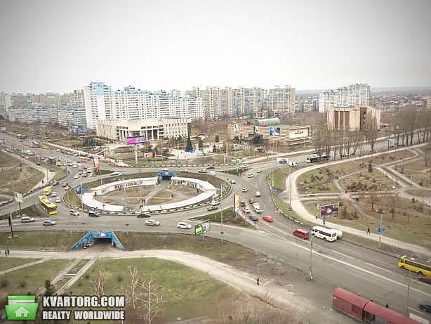 Sell 3-room apartment. Киев,  Маяковского — photo 1