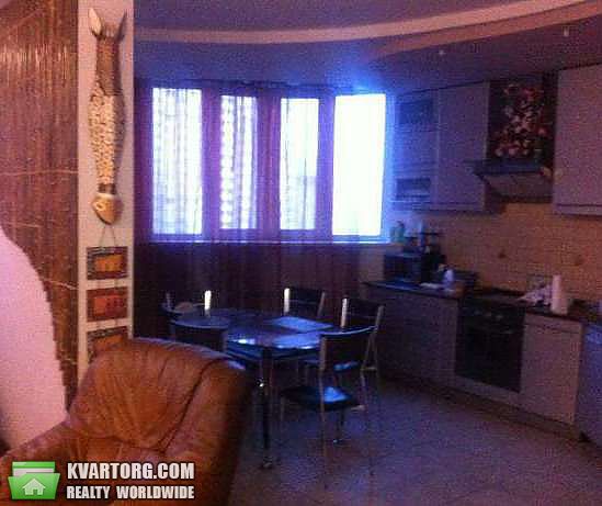 Sell 3-room apartment. Киев,  Урловская — photo 1